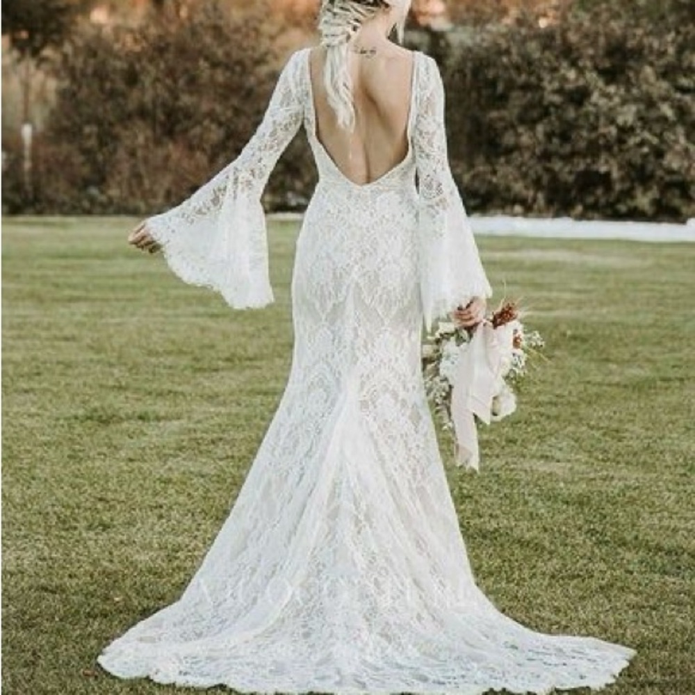 Wedding dress
